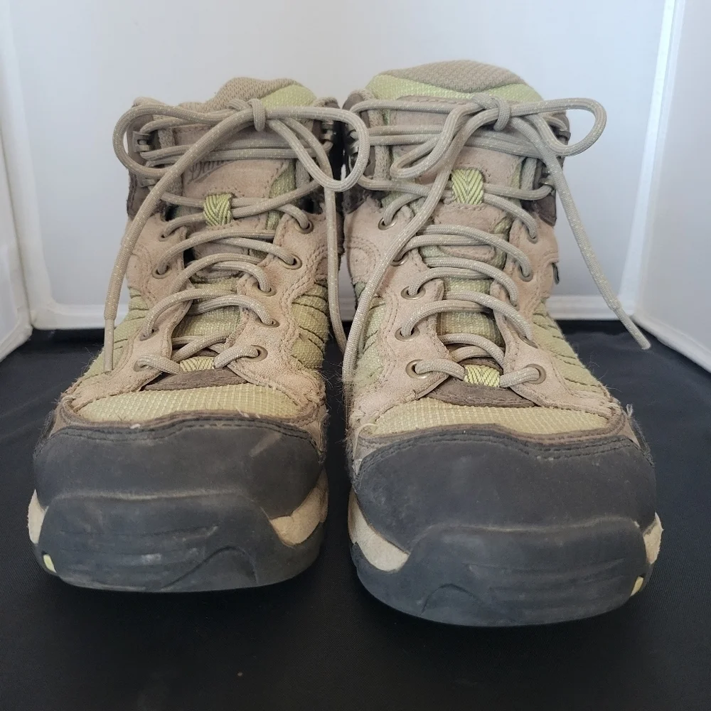 Danner Boots Sobo Mid 6